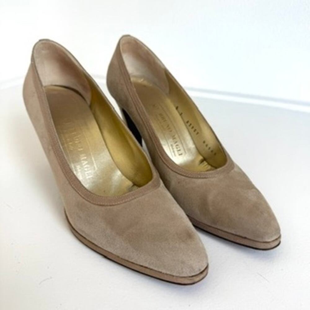 Bruno Magli Suede Heels Taupe Made in Italy 7.5 Narrow Pointed Toe 80s Vintage